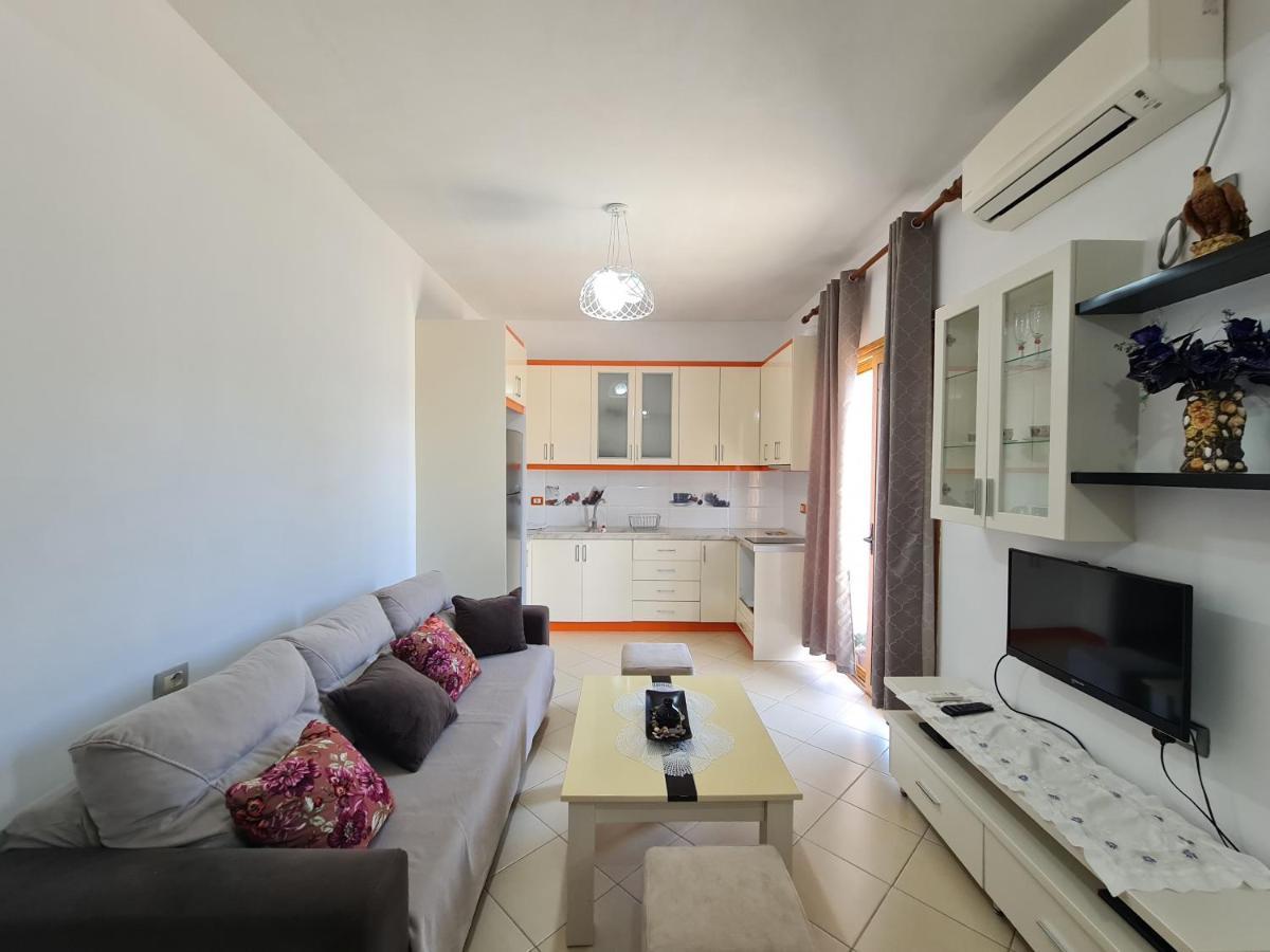 Guesthouse Emanuel คซามิล ภายนอก รูปภาพ