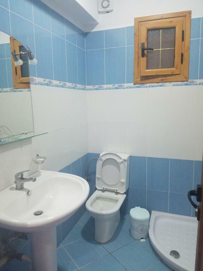 Guesthouse Emanuel คซามิล ภายนอก รูปภาพ
